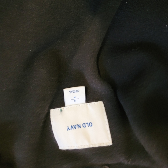 Old navy winter bomber jacket - Picture 7 of 7